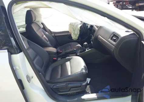 2017 Volkswagen Jetta 1.4T Se from USA, damaged, VIN 3VWDB7AJ7HM398308